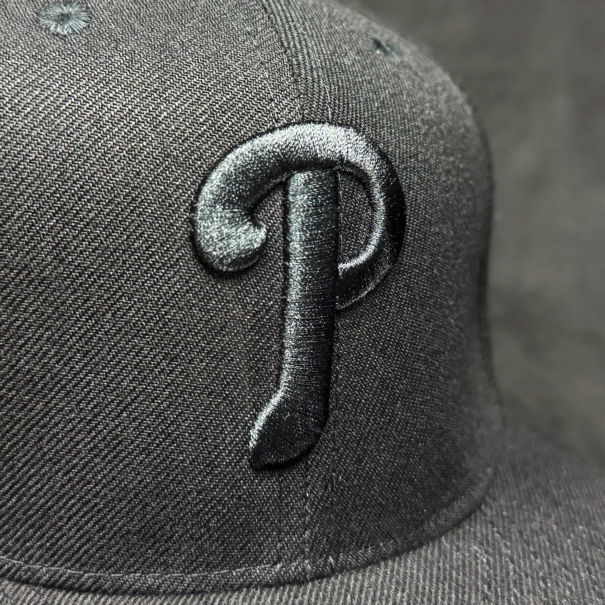 Gorra Snapback 9FIFTY Fifty De Los Philadelphia Phillies Black Out