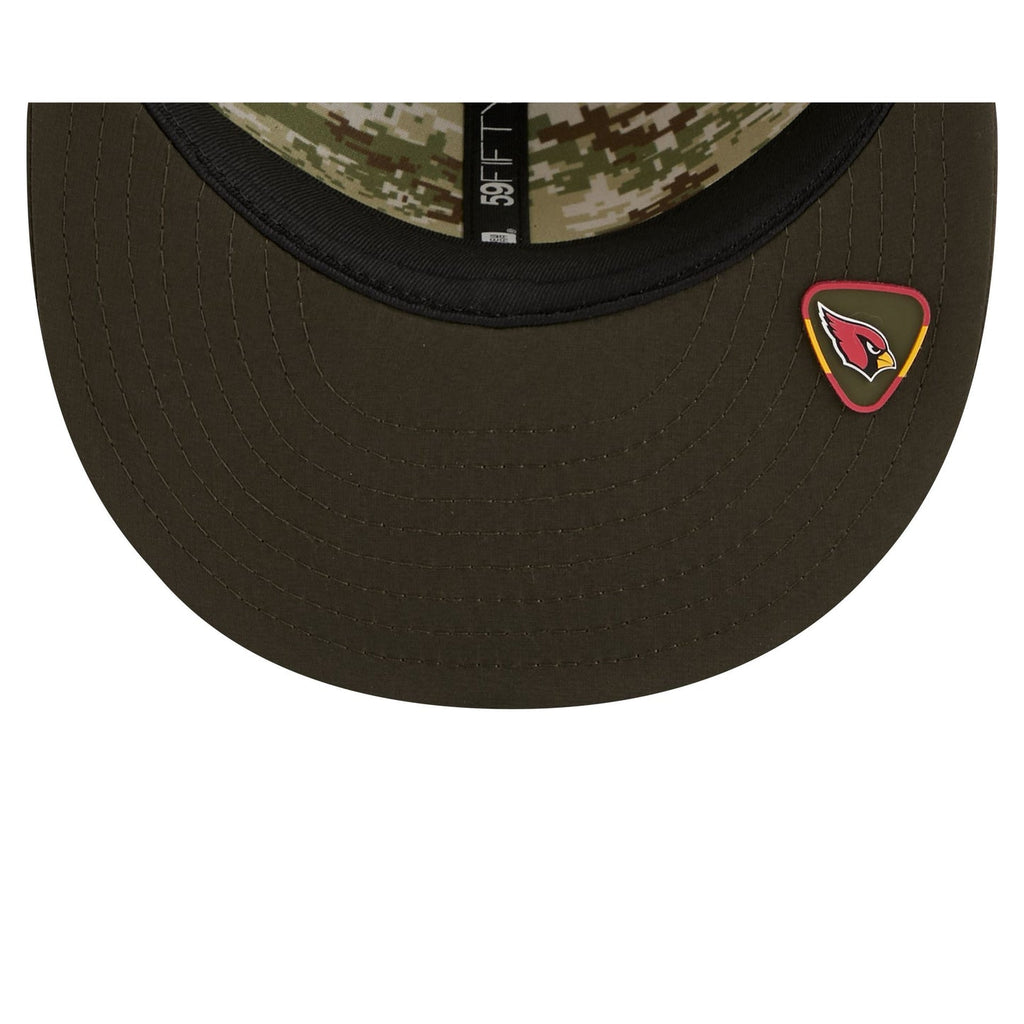 Gorra 59FIFTY FITTED De Los Arizona Cardinals 2025 Salute to Service