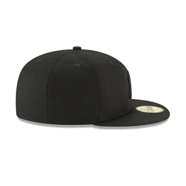 Gorra 59FIFTY FITTED De Los New York Yankees Blackout Basic