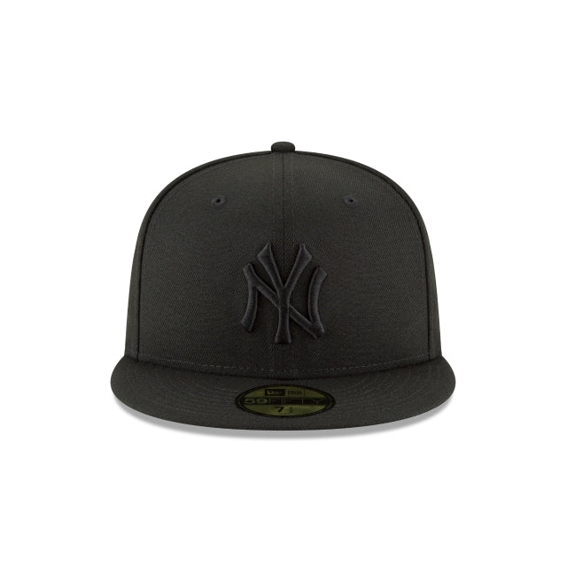Gorra 59FIFTY FITTED De Los New York Yankees Blackout Basic
