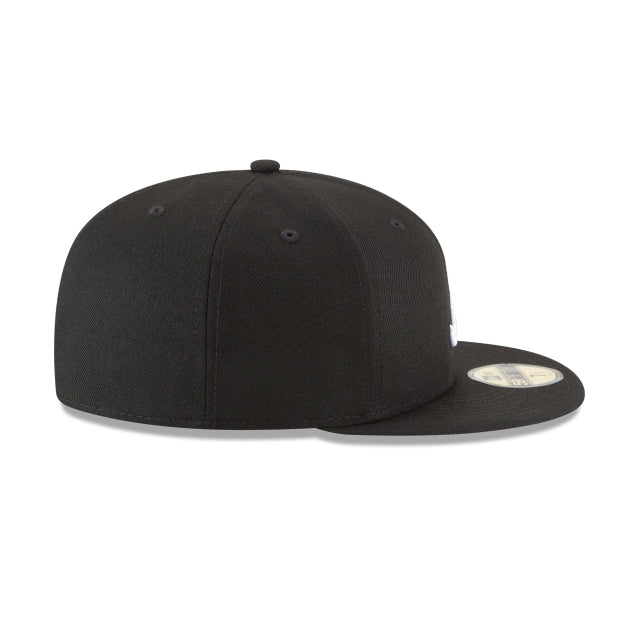 Gorra 59FIFTY FITTED De Los Atlanta Braves Black and White Basic