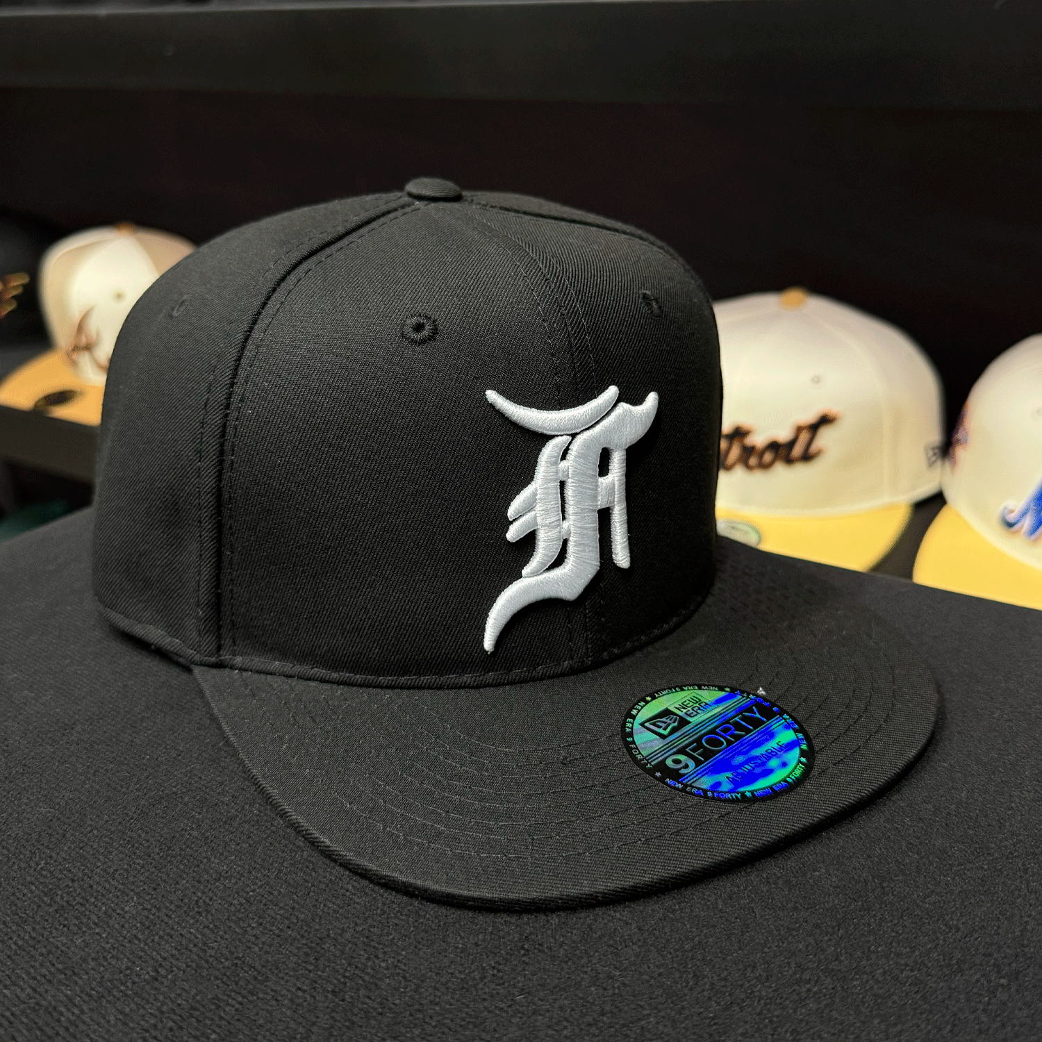 Gorra 59FIFTY FITTED Edición New Era Cap X Fear Of God Essentials